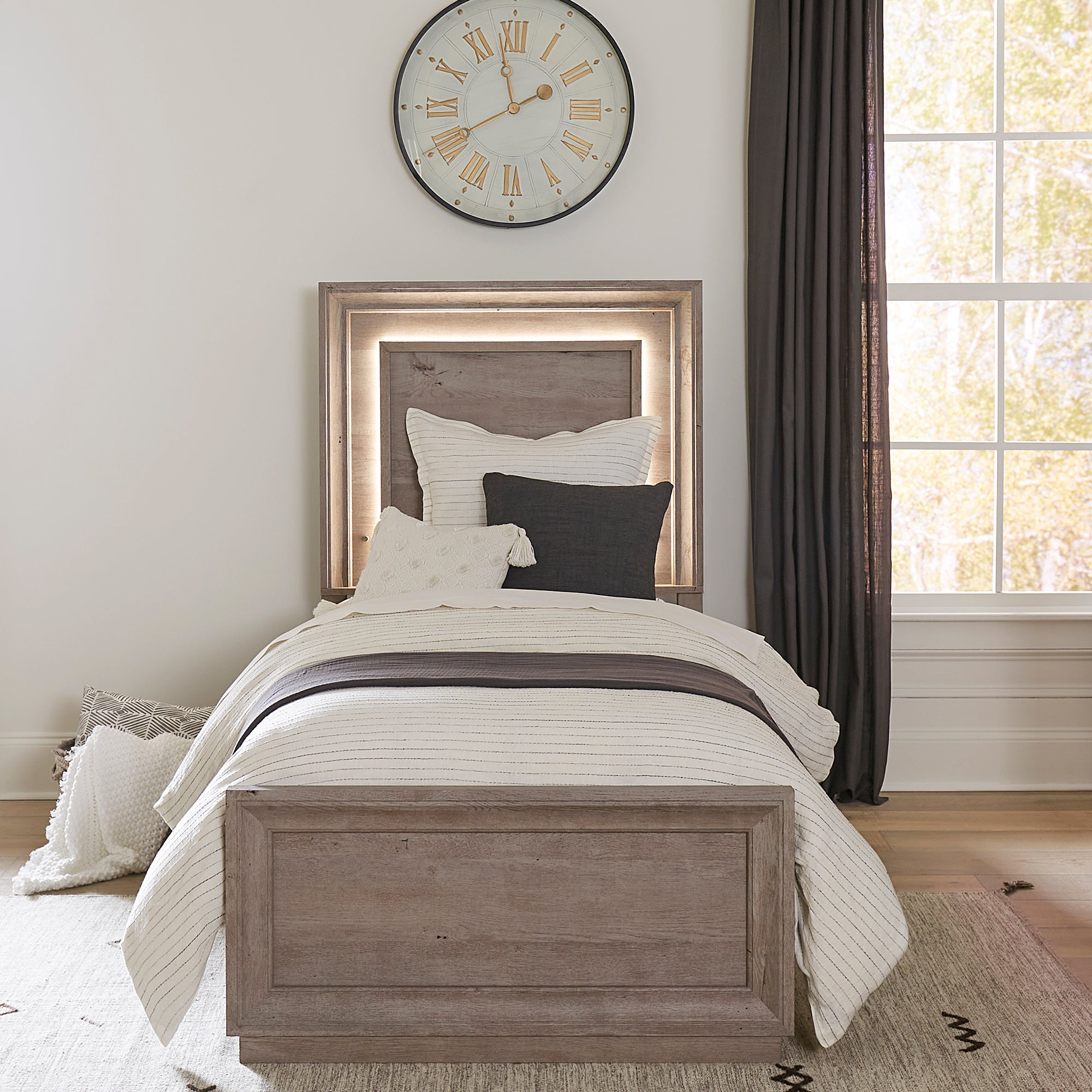 Horizons 272-BR-FPB Full Panel Bed