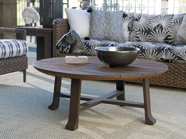 Round Cocktail Table