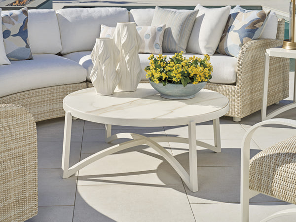Round Cocktail Table