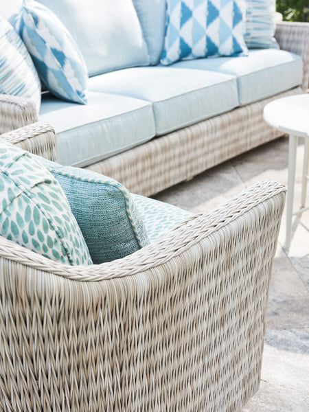 Swivel Lounge Chair