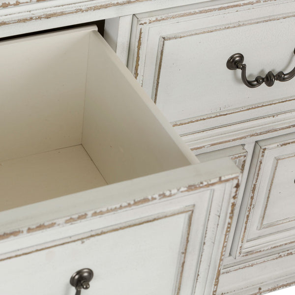 Abbey Park 7 Drawer Dresser - 520-BR31
