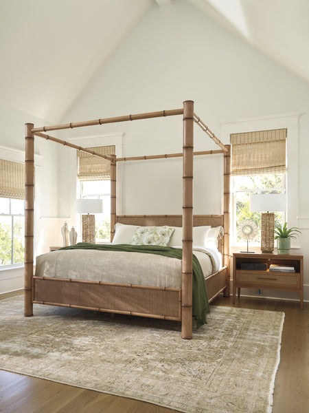 Islandia Canopy Bed 6/6 King