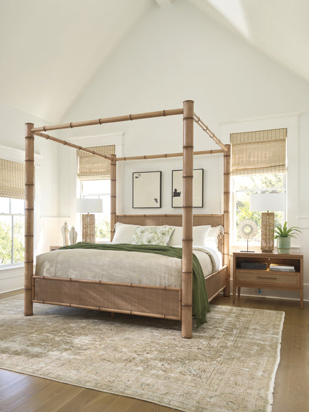 Islandia Canopy Bed 6/6 King