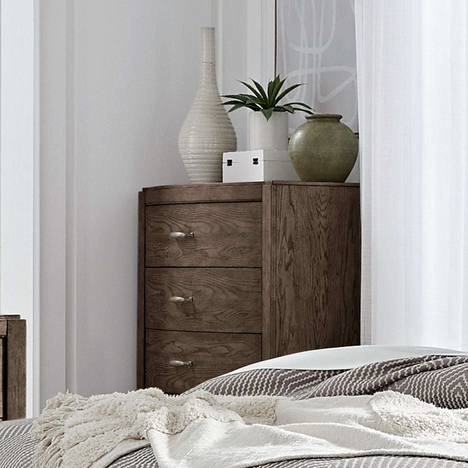 Avalon 5 Drawer Chest