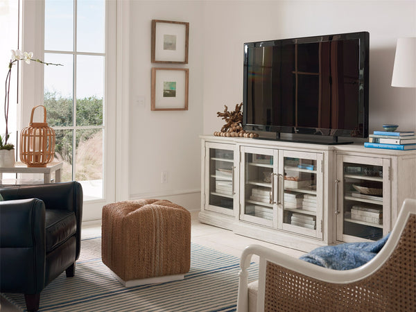 Escape Entertainment Console