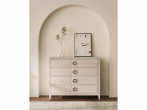 Lizmore  Chest