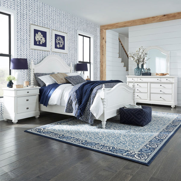 Queen Poster Bed, Dresser & Mirror, (2) Night Stand