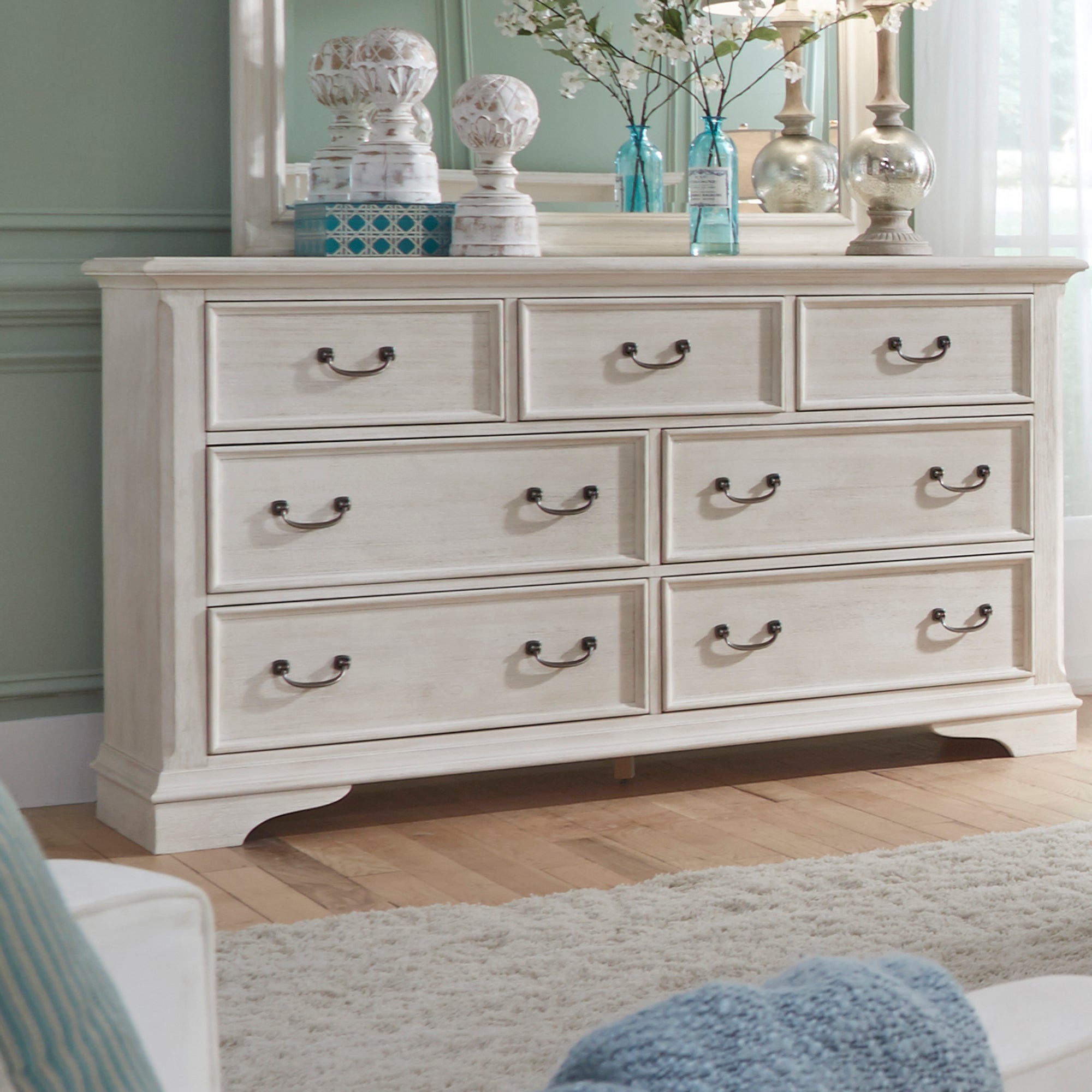 Liberty Furniture 249-BR31 7 Drawer Dresser