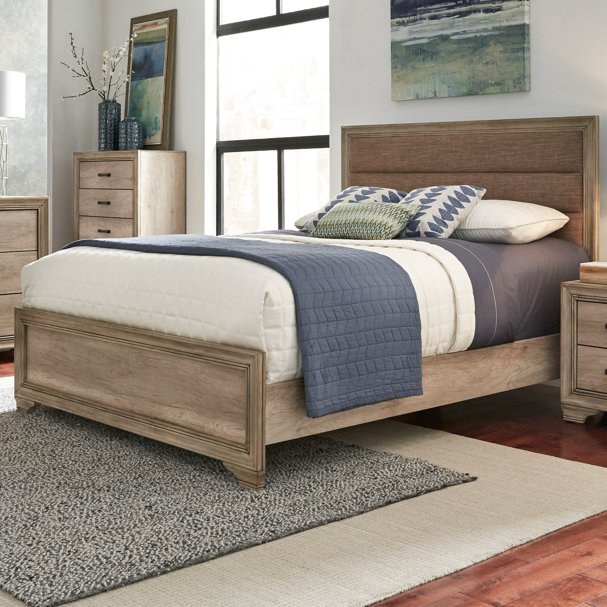 Liberty Furniture 439-BR-KUB King Uph Bed