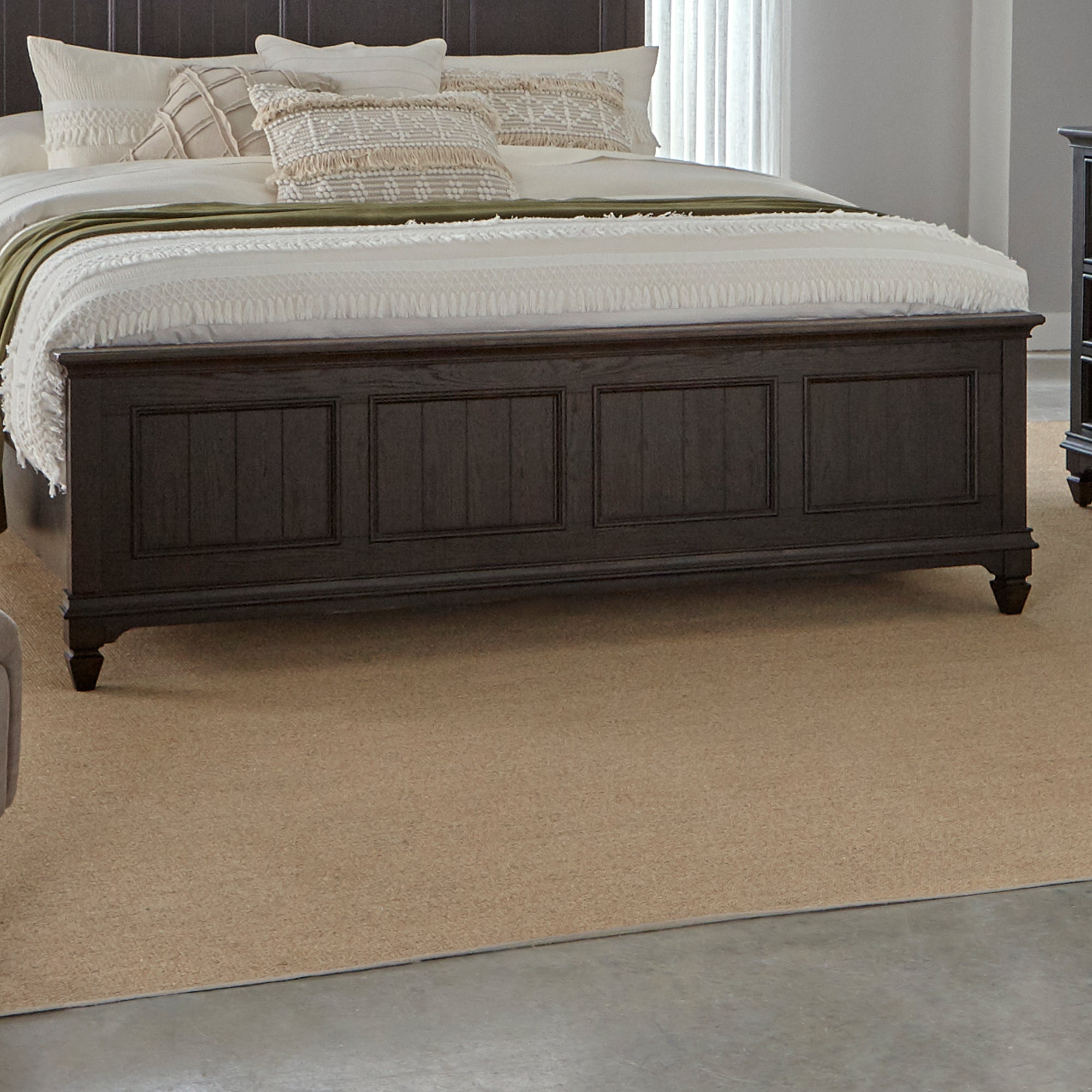 Liberty Furniture 417B-BR14 Queen Panel Footboard