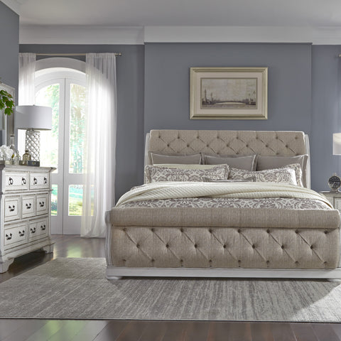 Liberty Furniture 520-BR-QUSLDM Queen Uph Sleigh Bed, Dresser & Mirror