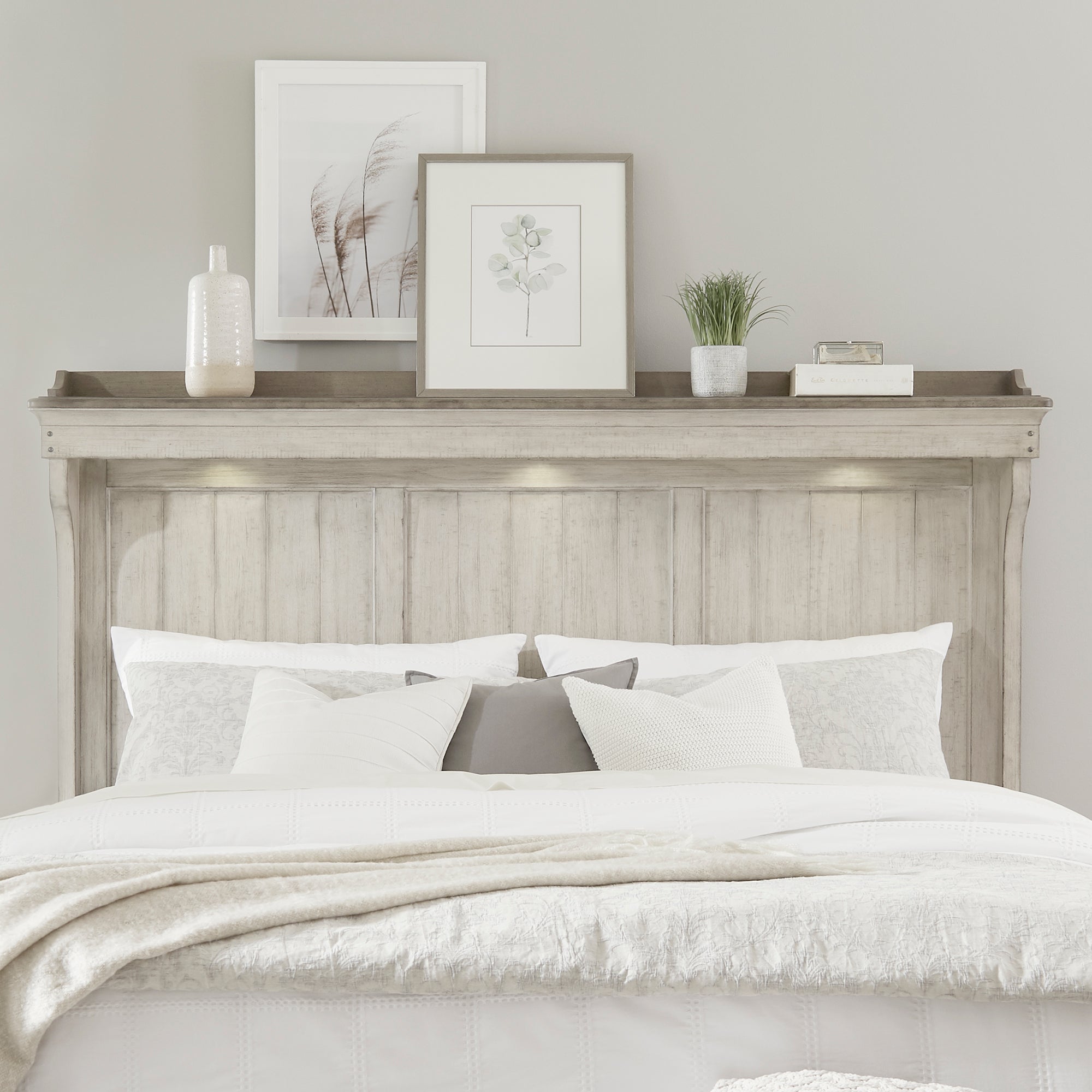 Liberty Furniture 457-BR13M Queen Mantle Headboard