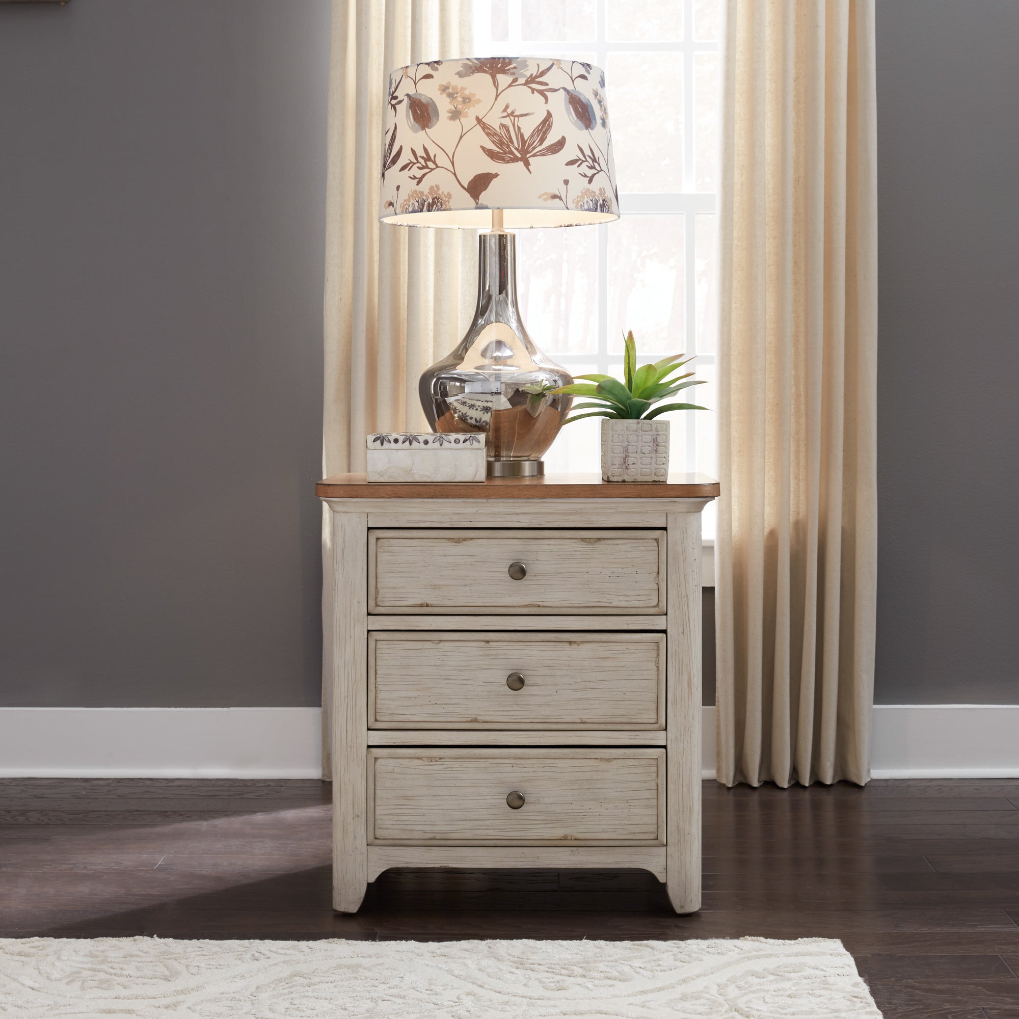 Liberty Furniture 652-BR61 3 Drawer Night Stand w/ Charging Station