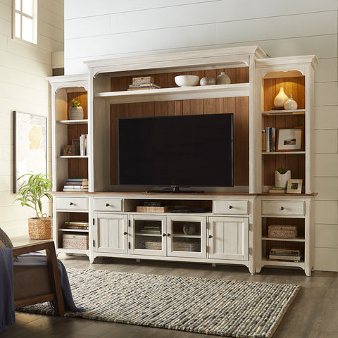 Liberty Furniture 652-ENT-ECP Entertainment Center with Piers
