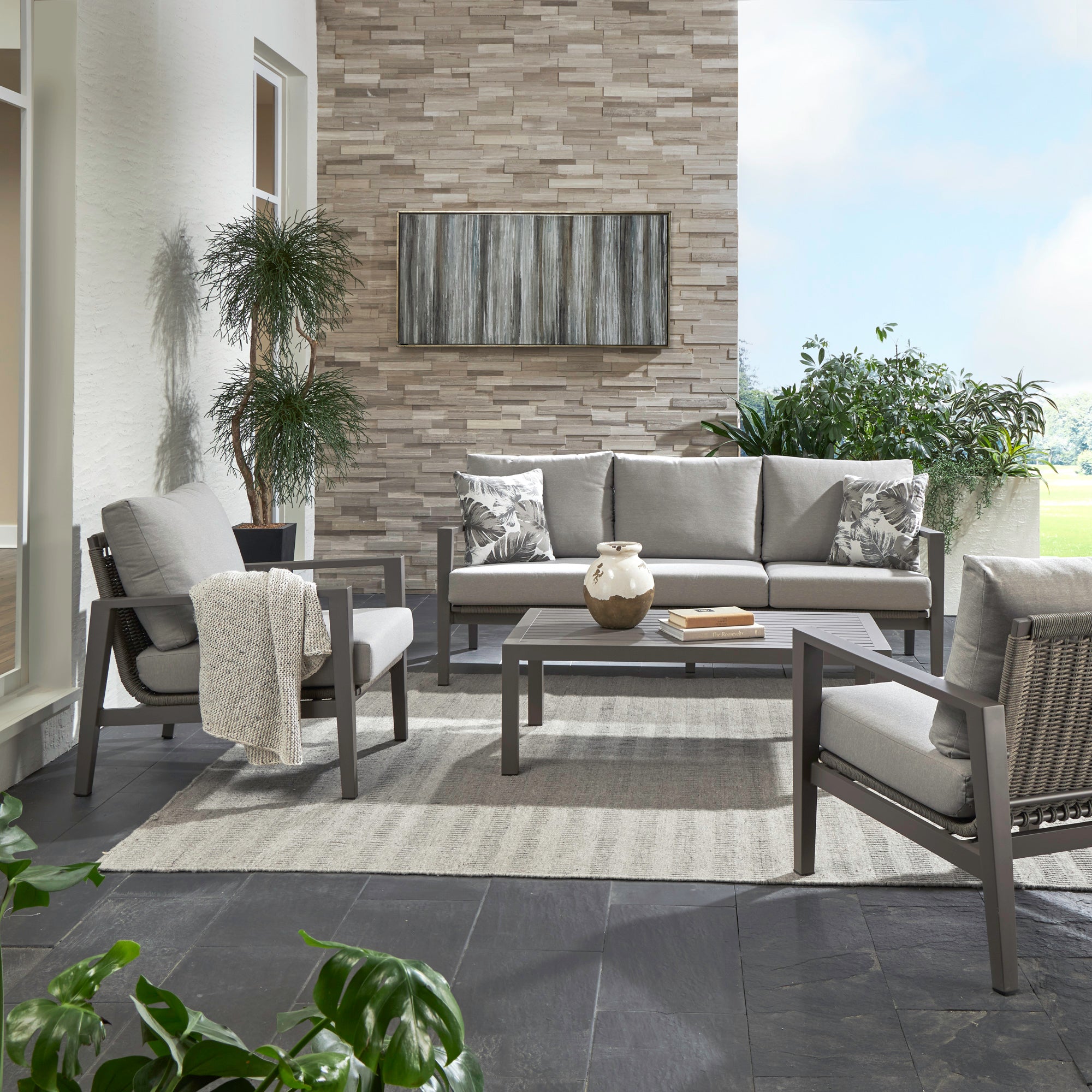 Liberty Furniture 3001-OUT-4OSS 4 Piece Outdoor Seating Set